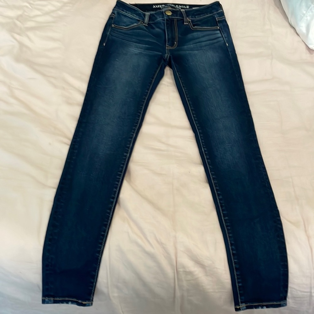 American Eagle Super Stretch Jegging size 2 Denim Blue Jeans